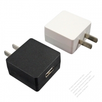 AC変換DC・5V 0.5A ・中国・2 Pプラグ変換 USB 充電器 (適用MP3)